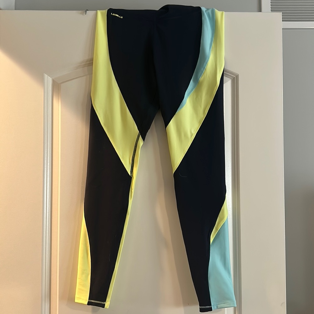 LES MILLS WORKOUT PANTS
